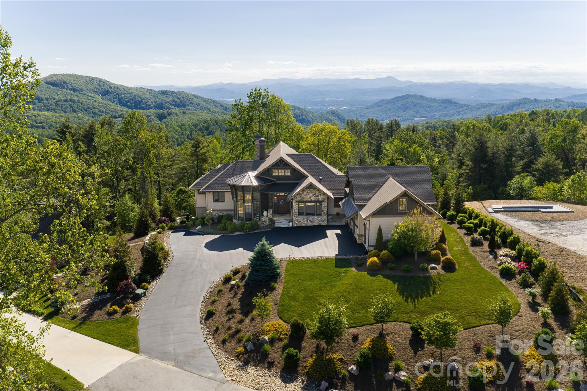 Grand Highlands at Bearwallow - Residential