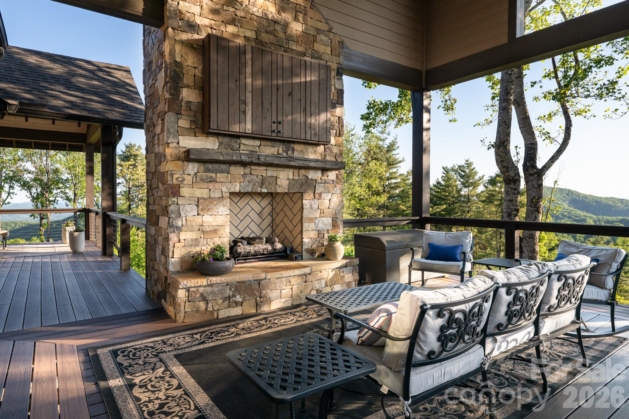 Grand Highlands at Bearwallow - Residential