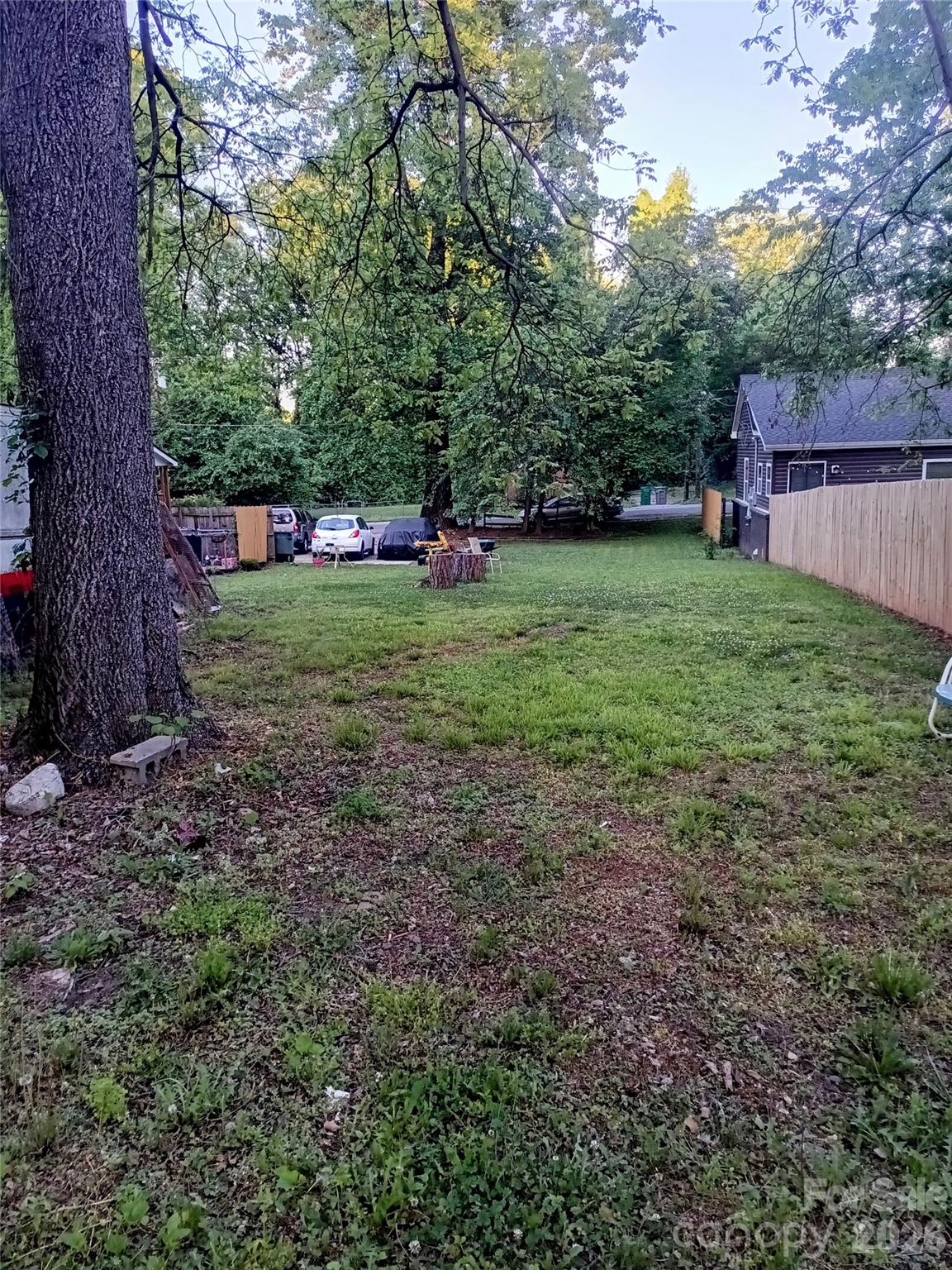 This is a cleared and level lot located on a quiet street in the Lincoln Heights neighborhood. It is located close to shopping and dining. and just minutes from uptown Charlotte and I-85. Back on Market due to no fault of the seller.