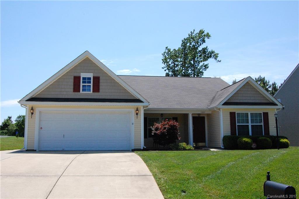 Terrific, split-bedroom style ranch home located in Mill Creek Falls. Convenient location to all that is happening in the Clover/Lake Wylie area. This 4 bedroom, 2 full bath home is ready & waiting for you to make it yours! The home features an open, spacious living area for your family room & dining room needs along with a breakfast area off the kitchen. Fenced back yard. Community features plenty of amenities to keep you active with the swimming pool, playground, tennis courts & walking trails