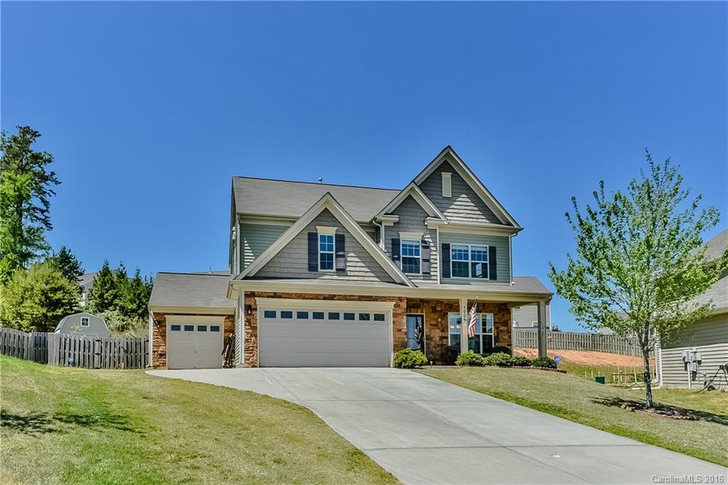 Gorgeous stacked stone leads you to this spacious & inviting 3 story home with open floor plan. Beautiful crown molding & column accents throughout main level. Guest bed/bath on main level. Open kitchen with SS, granite & breakfast nook leading into great room & large fenced back yard ready for entertaining. Master with en suite, dual vanity & garden tub. NEW carpet and paint throughout! Upper level bonus room/bath. Community pool, clubhouse & rec area. Located minutes from Ballantyne & Ft Mill.