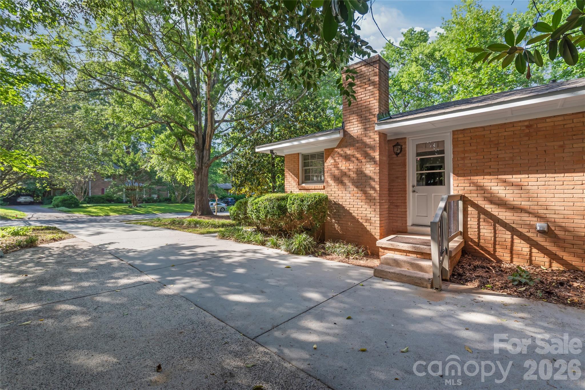 Queens Grant - Residential