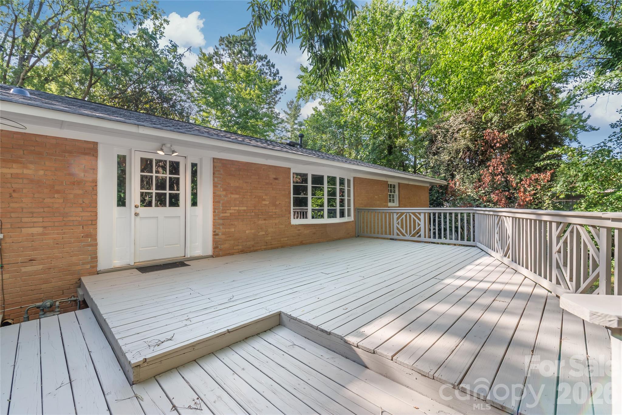 Queens Grant - Residential