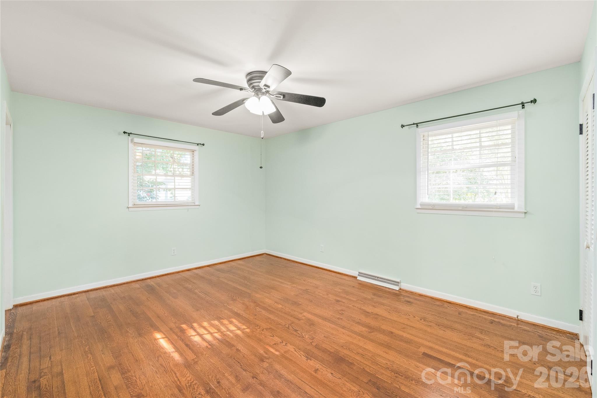 Queens Grant - Residential
