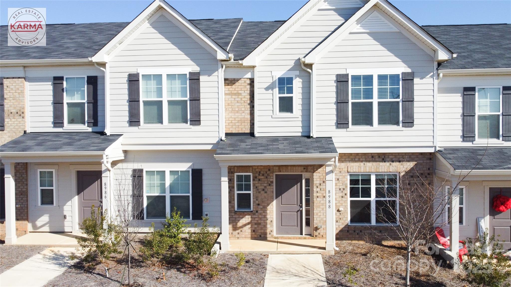 This beautiful townhome features 3 bedrooms, 2.5 bathrooms, and a 1-car garage. The kitchen is equipped with granite countertops, stainless steel appliances. The upper level features, the primary suite with a walk-in closet, two additional bedrooms and two full bathroom. Highlights include in-unit laundry. Experience the best of suburban living at Odell Corners, where luxury townhomes provide a carefree lifestyle. Convenient access to University City and Uptown Charlotte job centers. Plenty of local shopping and dining options in Cabarrus County.