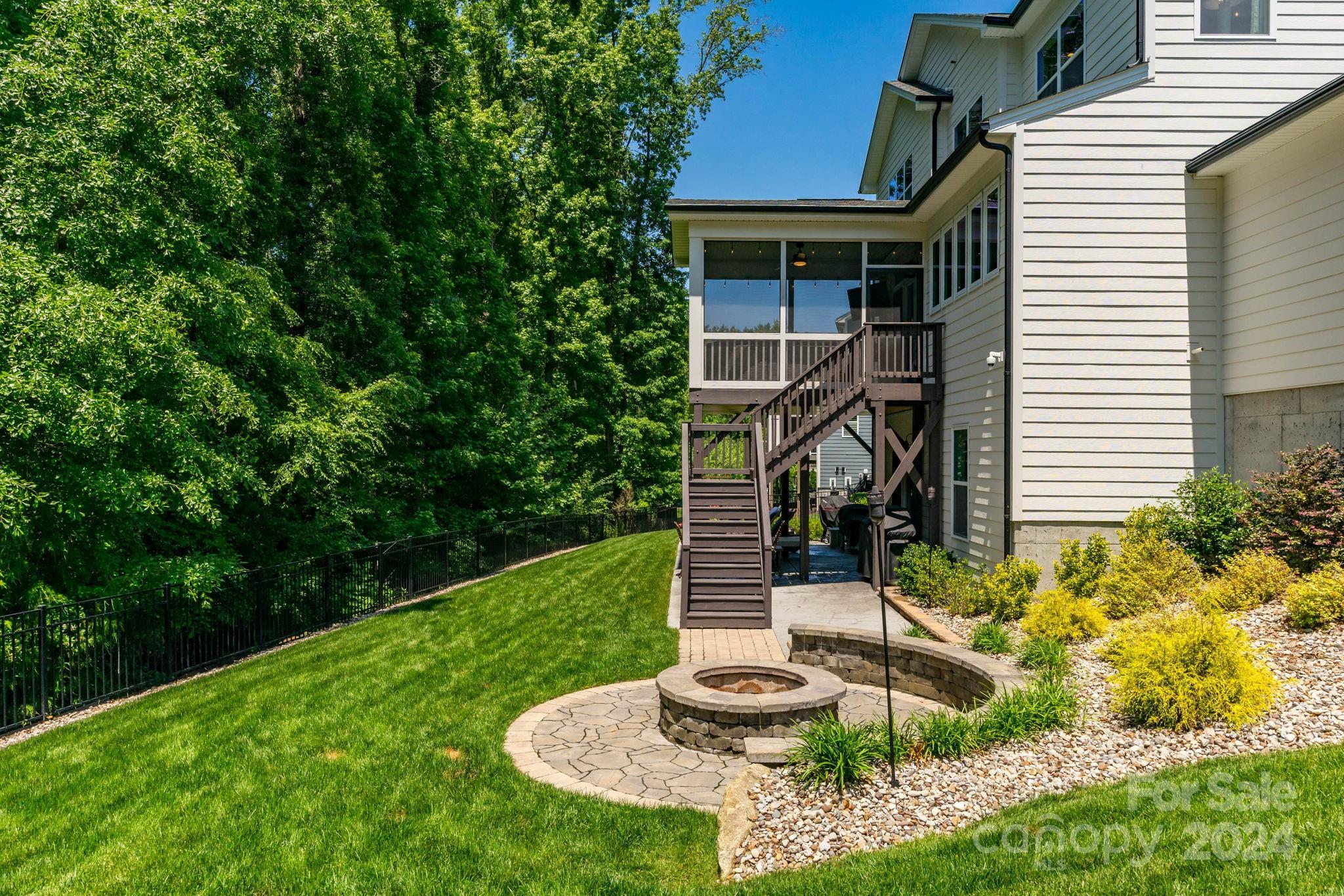 The Manors at Lake Ridge - Residential