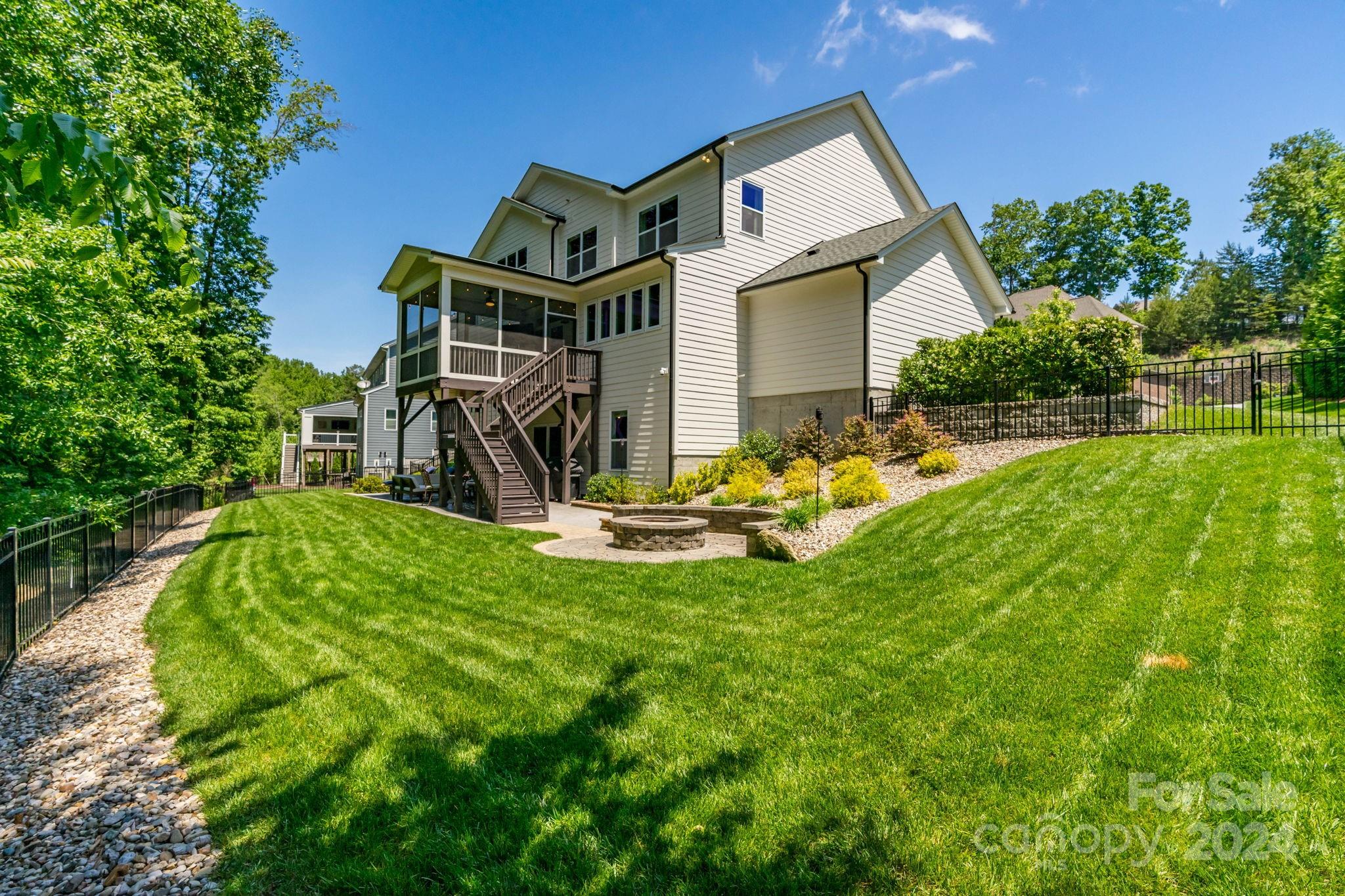 The Manors at Lake Ridge - Residential