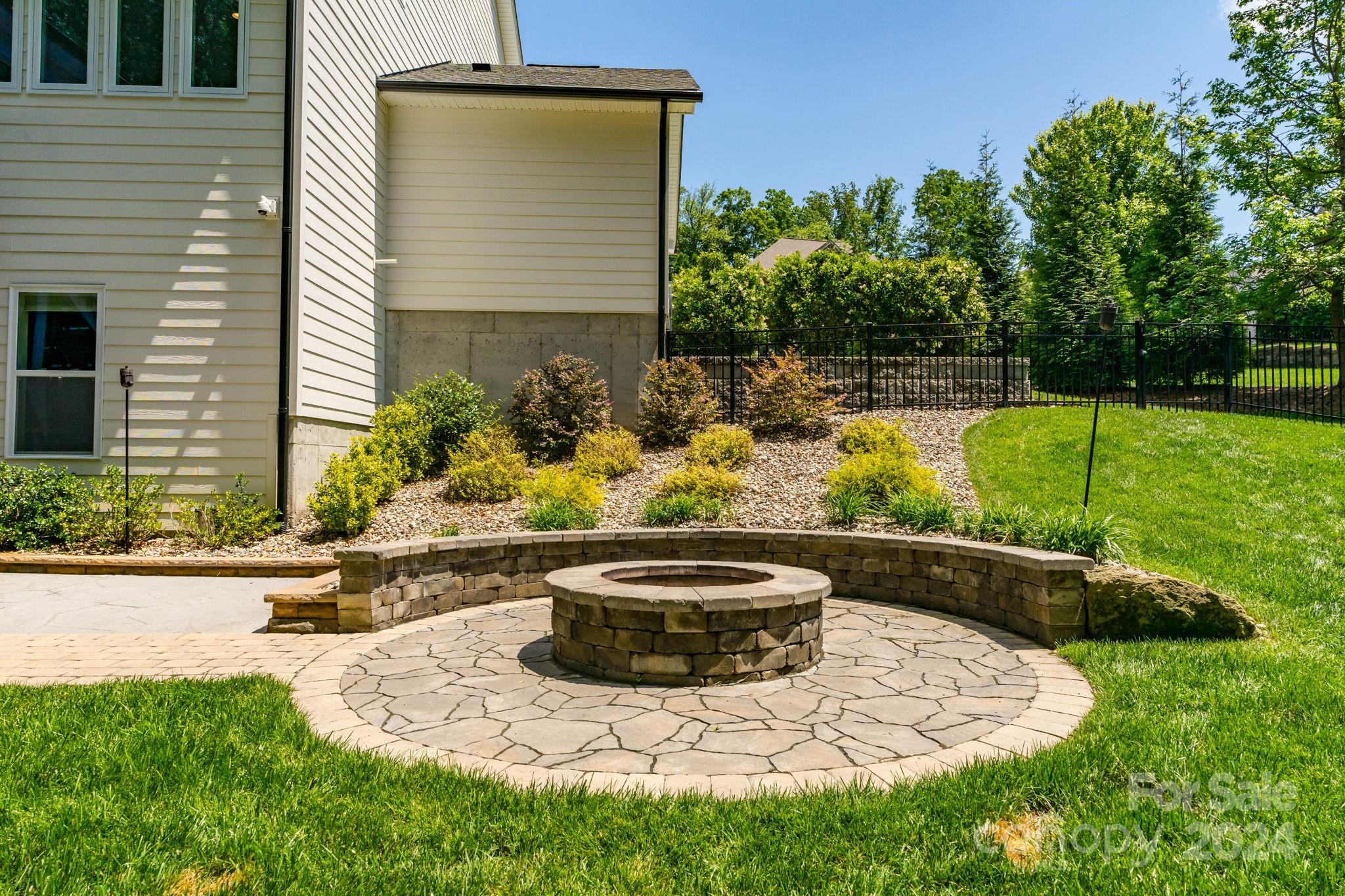 The Manors at Lake Ridge - Residential