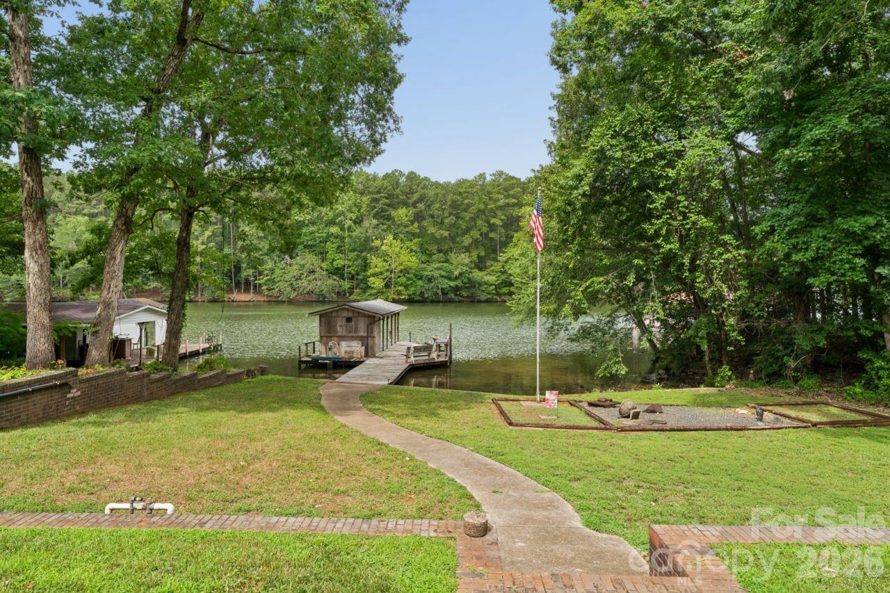Country Club Estates - Residential