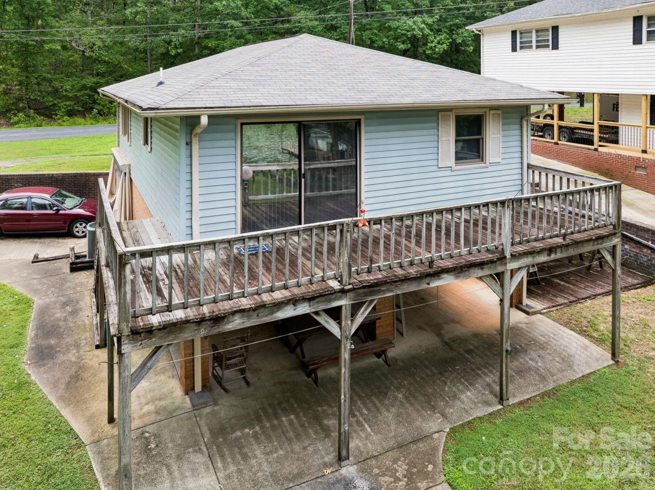 Country Club Estates - Residential