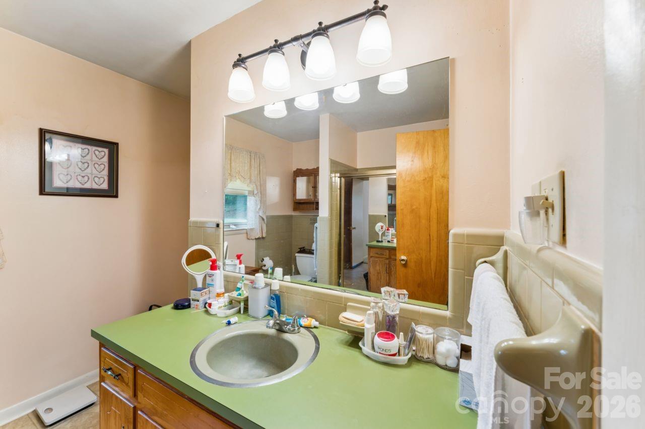 Country Club Estates - Residential