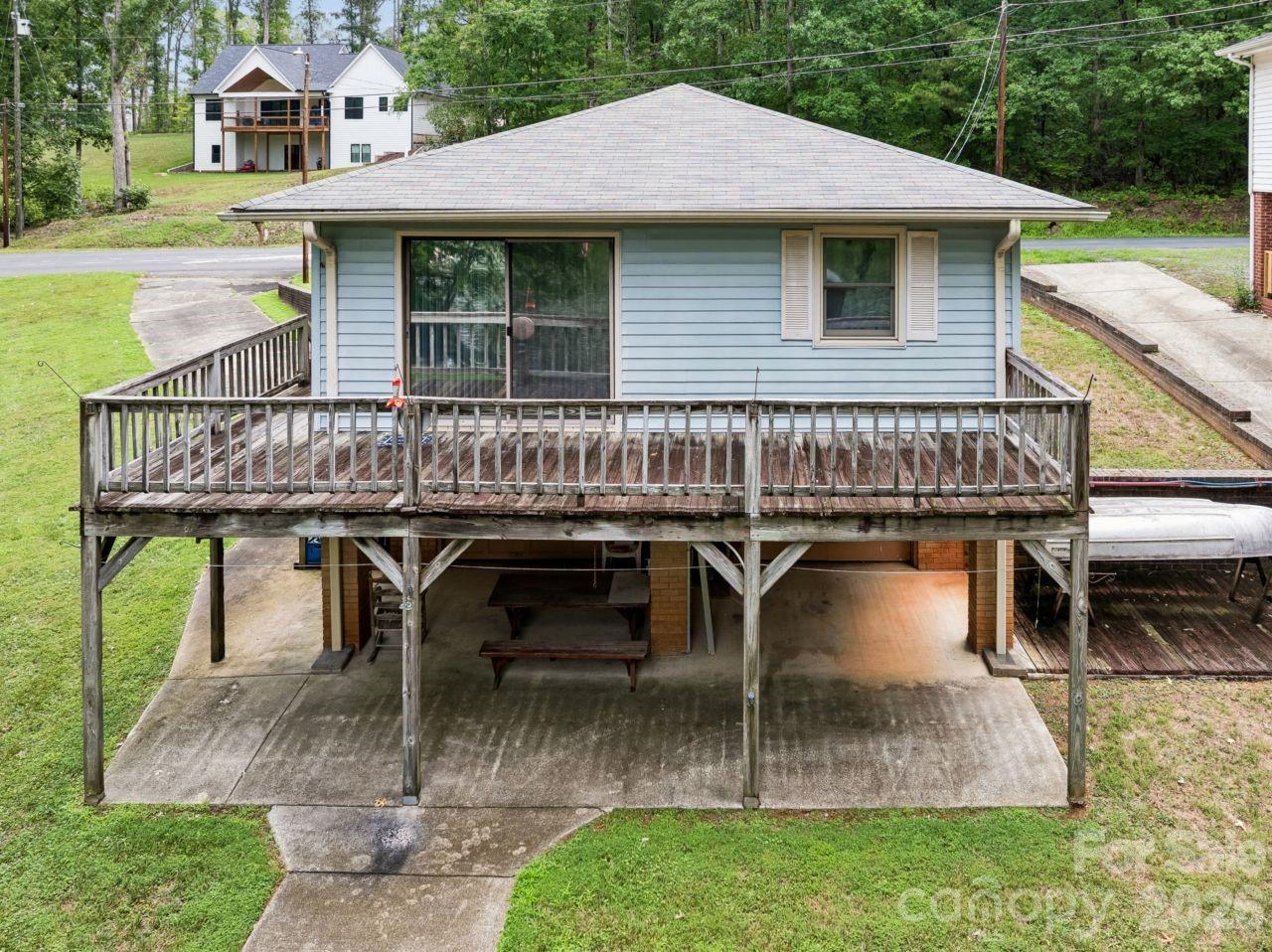 Country Club Estates - Residential
