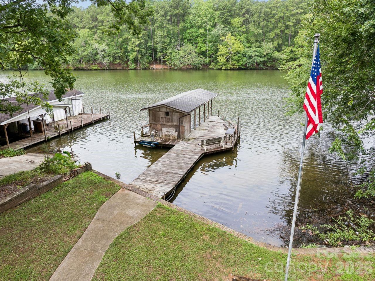 Country Club Estates - Residential