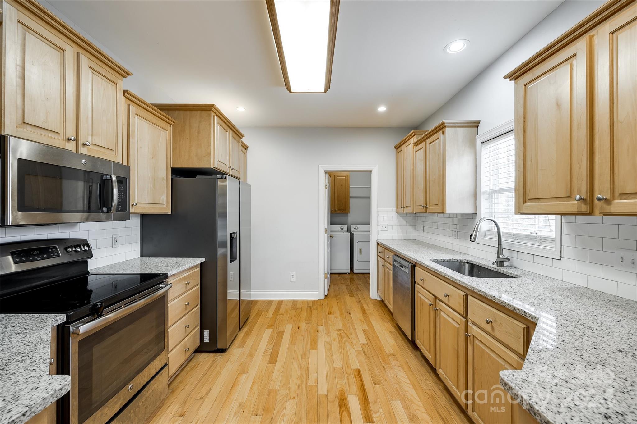 Country Club Estates - Residential