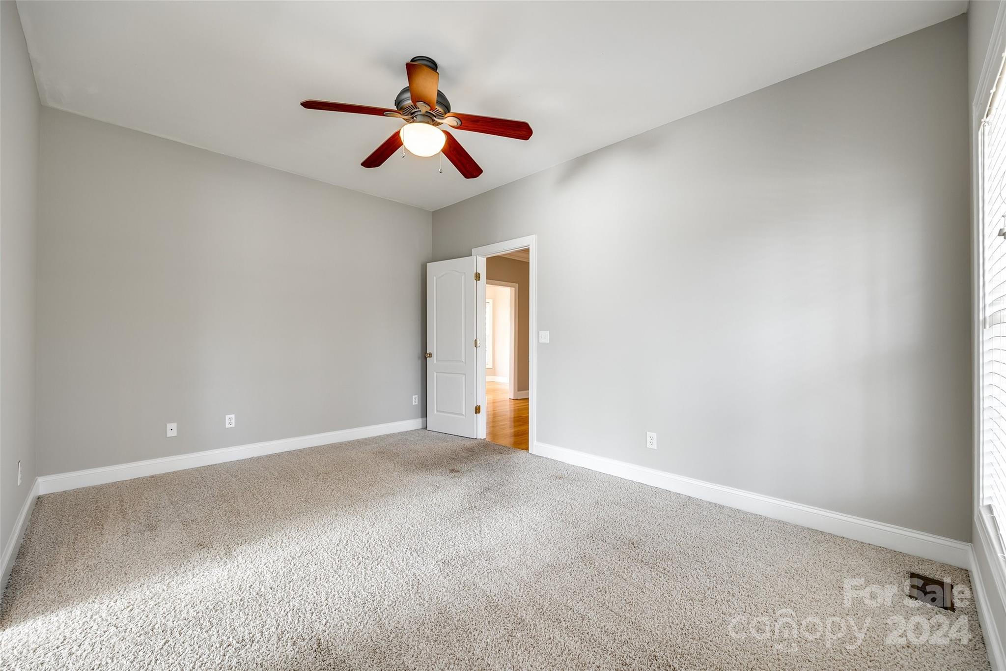Country Club Estates - Residential