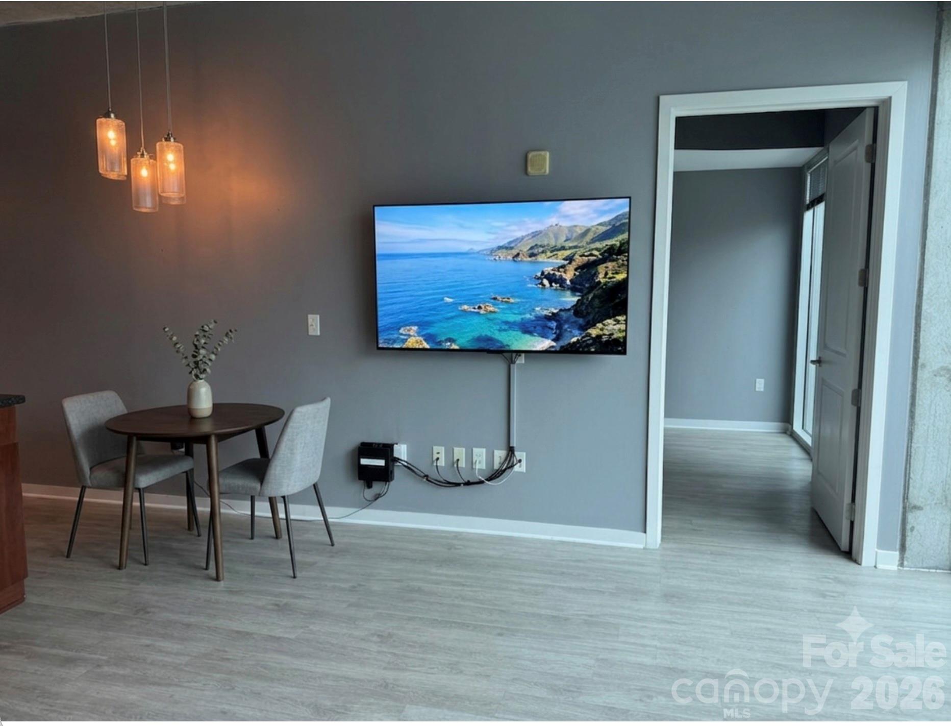 Avenue Condominiums - Residential