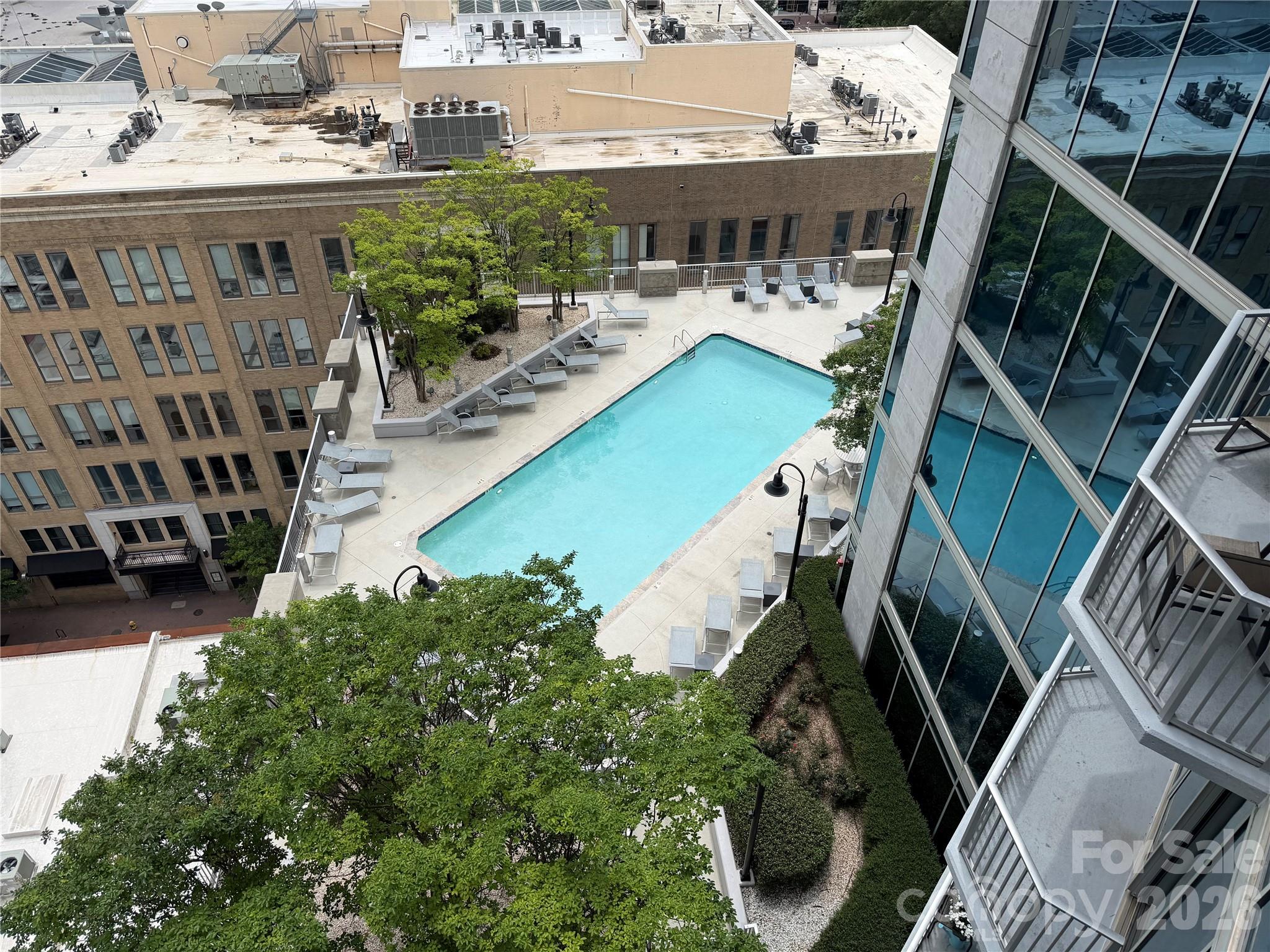 Avenue Condominiums - Residential