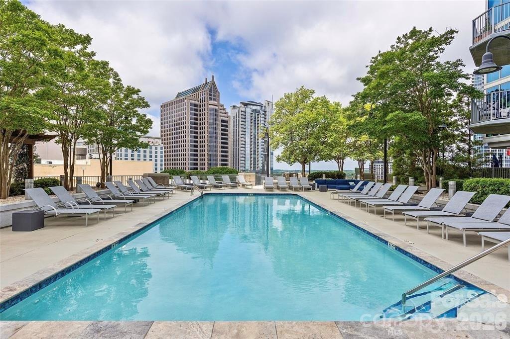 Avenue Condominiums - Residential