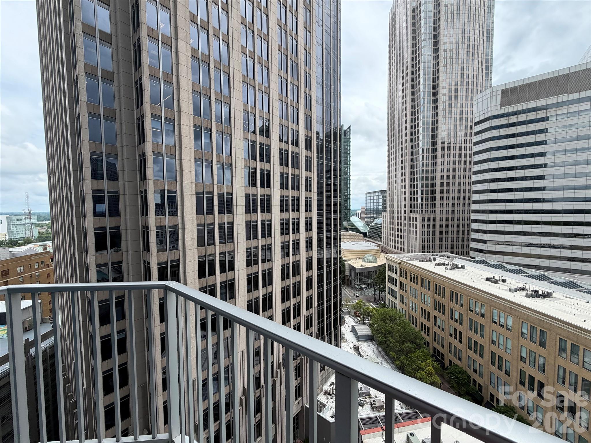 Avenue Condominiums - Residential