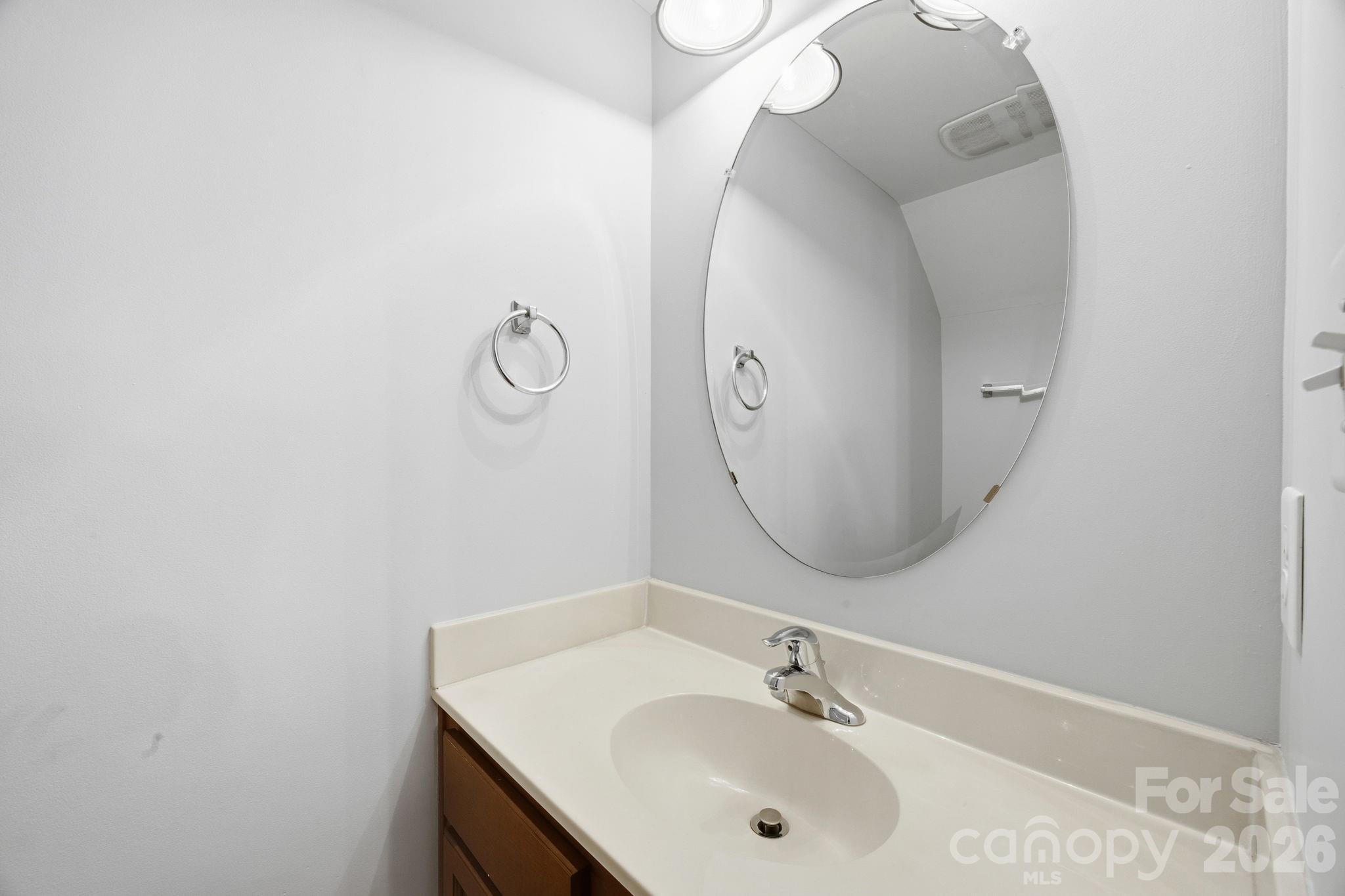 Williamsburg on Commonwealth - Residential