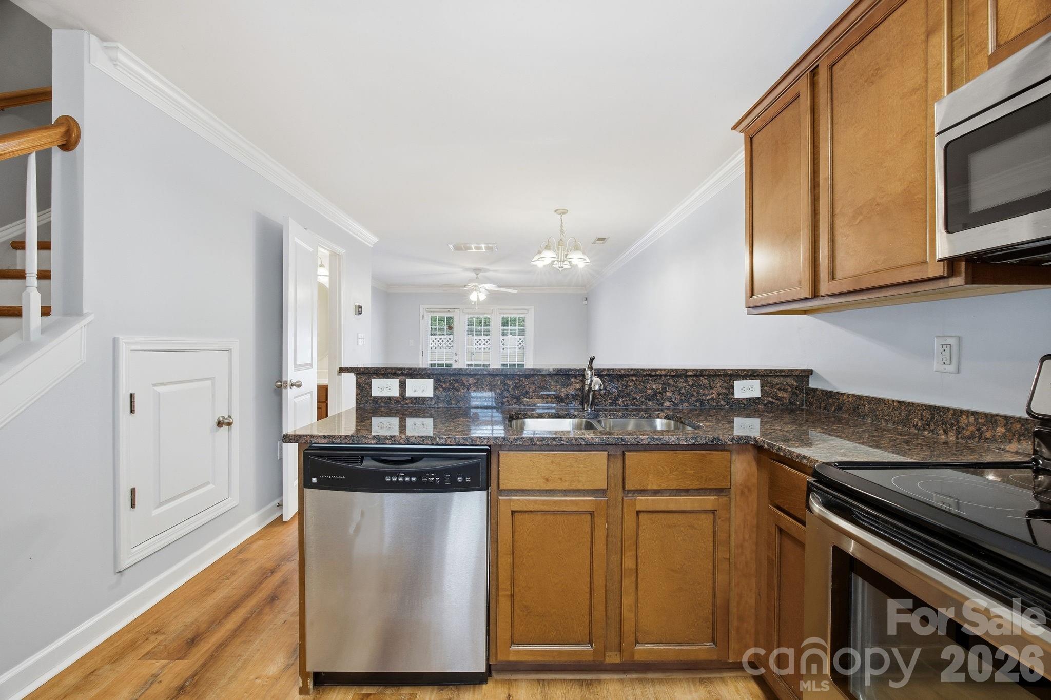 Williamsburg on Commonwealth - Residential