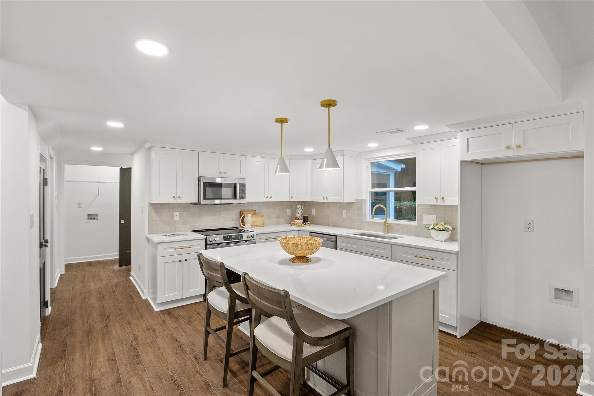 Sardis Forest - Residential