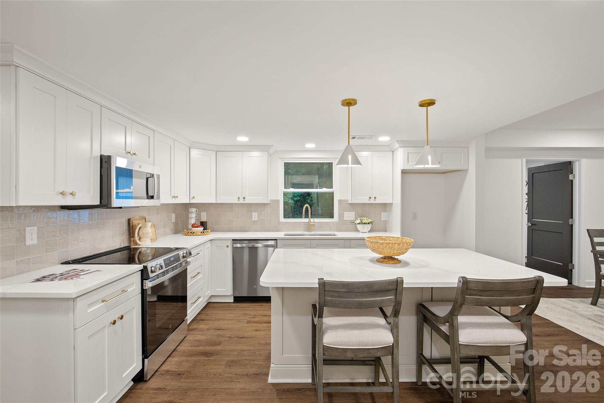 Sardis Forest - Residential