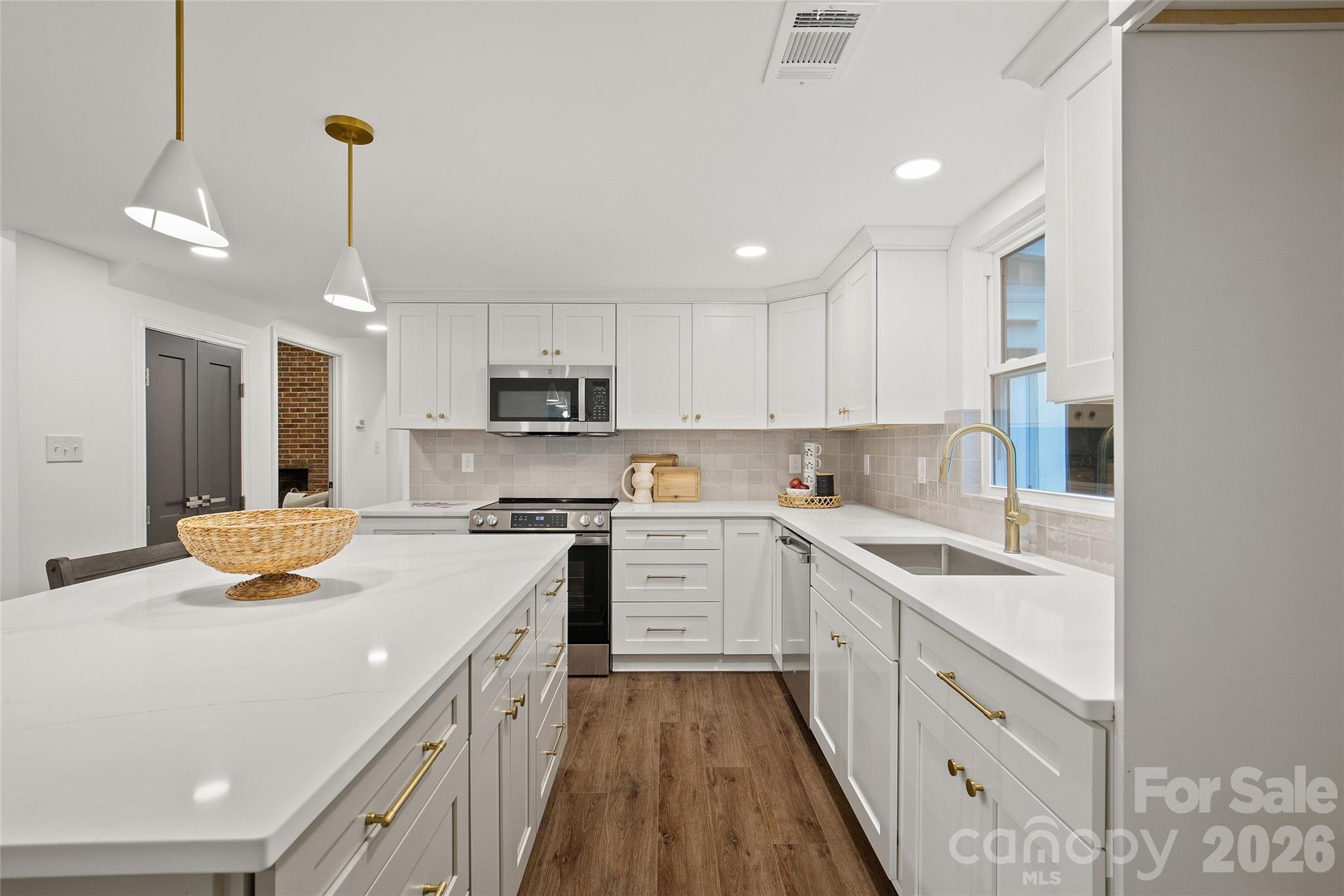 Sardis Forest - Residential