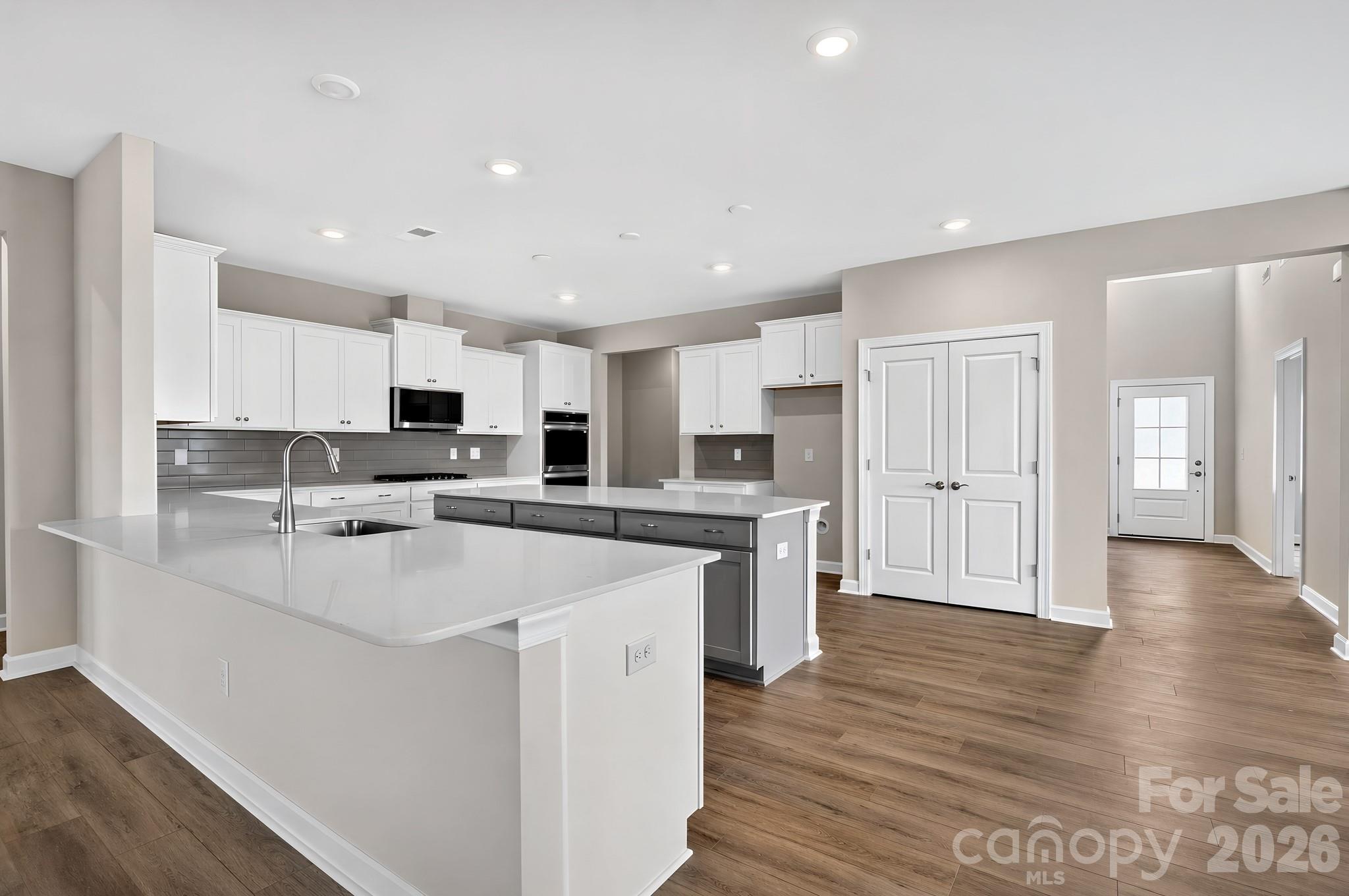 Roselyn - Residential