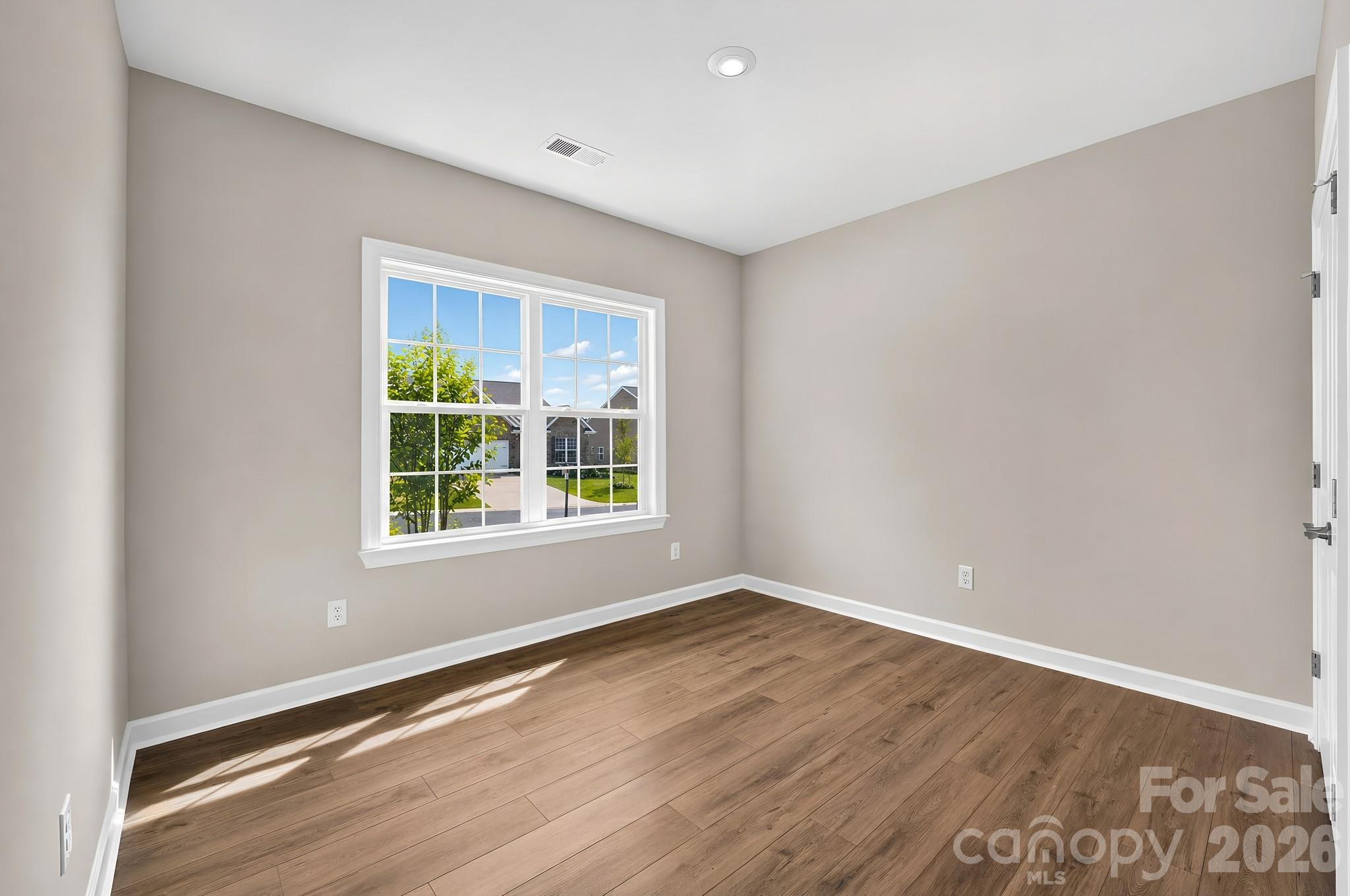 Roselyn - Residential