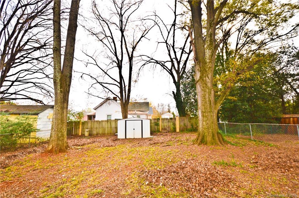 Seventeen Acres - Residential