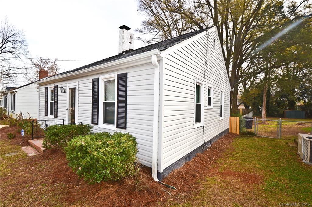 Seventeen Acres - Residential
