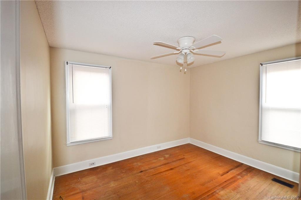 Seventeen Acres - Residential
