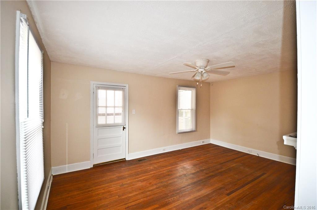 Seventeen Acres - Residential
