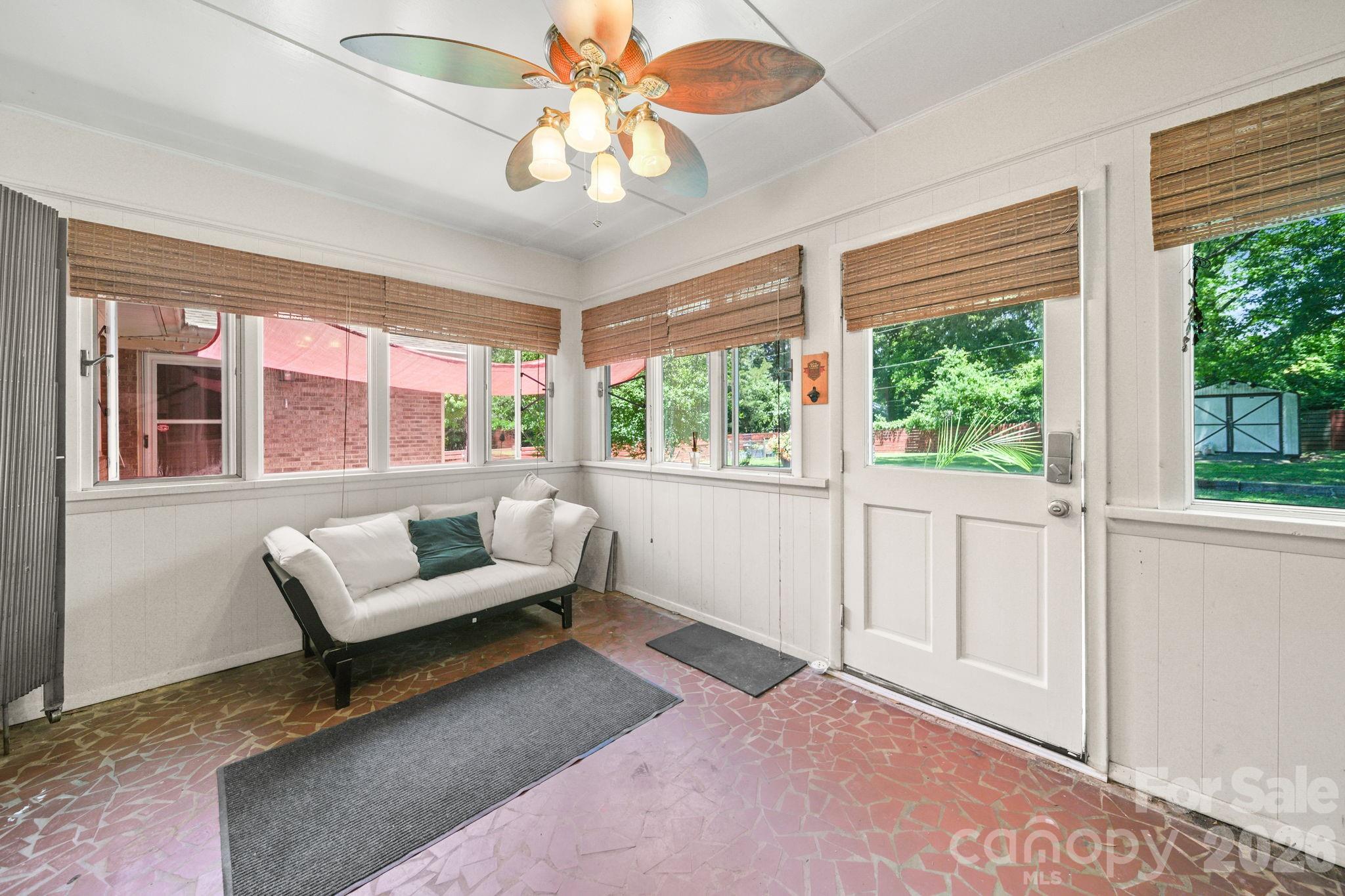 Lansdowne - Residential