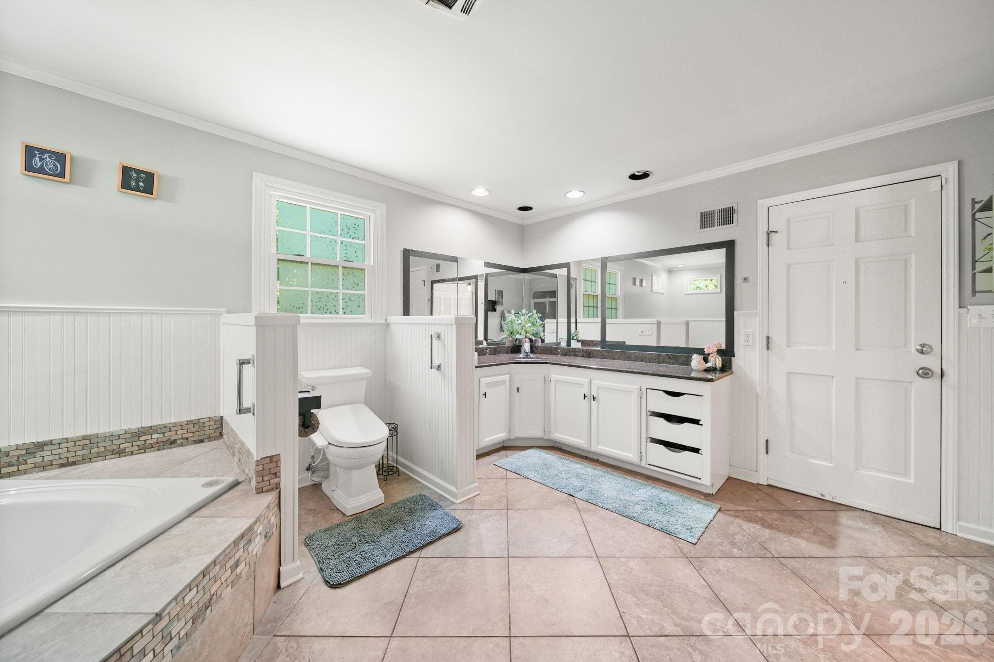 Lansdowne - Residential