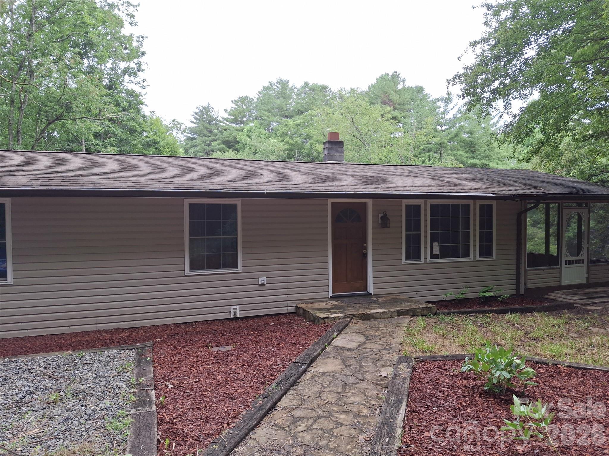 A 3 bedroom ,2 bath home very close to downtown Mars Hill, The University and I-26. Home is in a private, wooded setting and has a wonderful screen porch for relaxing. This home also has a mostly finished basement with lots of room to grow. A perfect home for families looking for space, privacy and convenience. Home is sold ASIS.