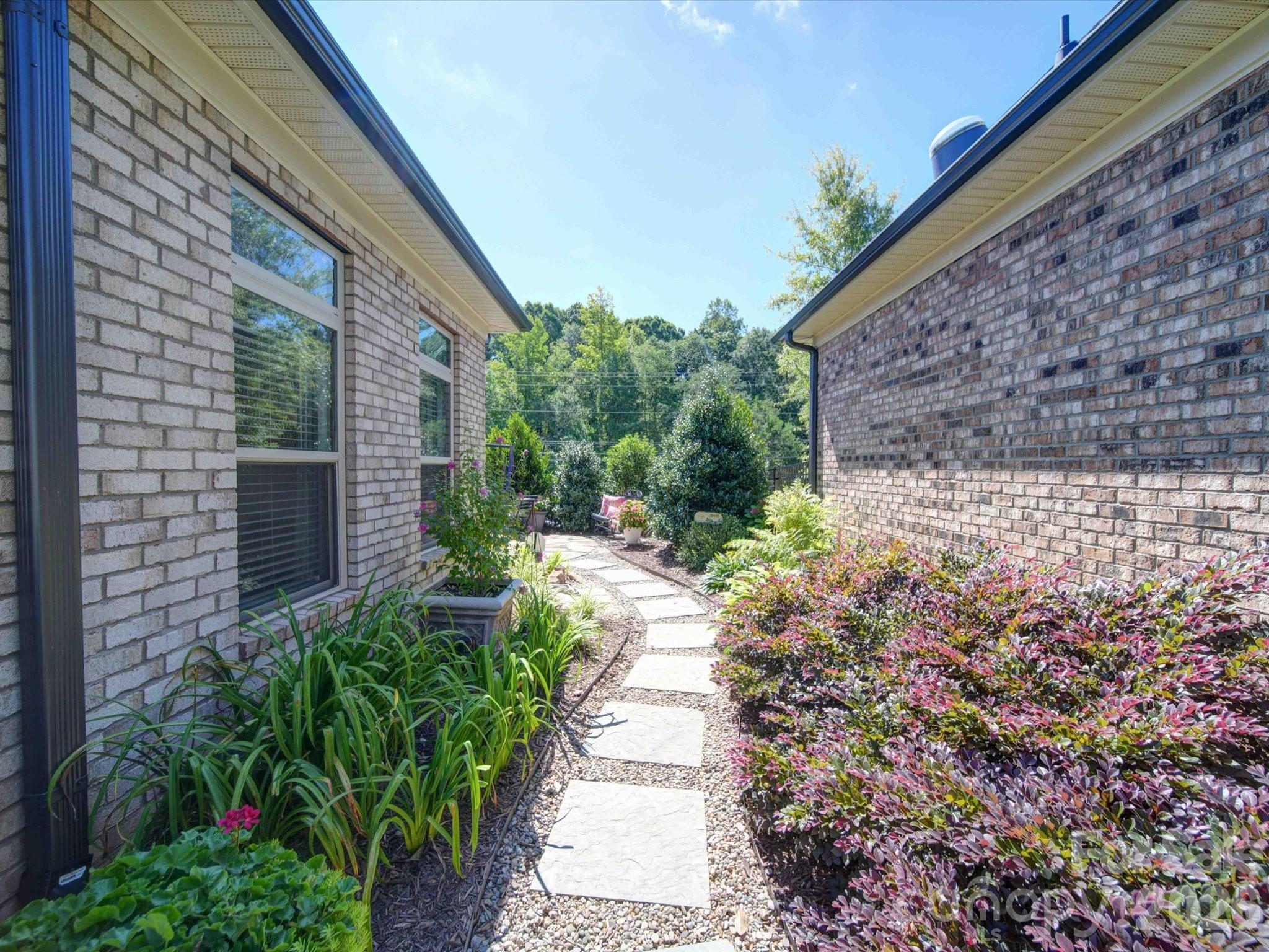 The Courtyards at Cramerton - Residential