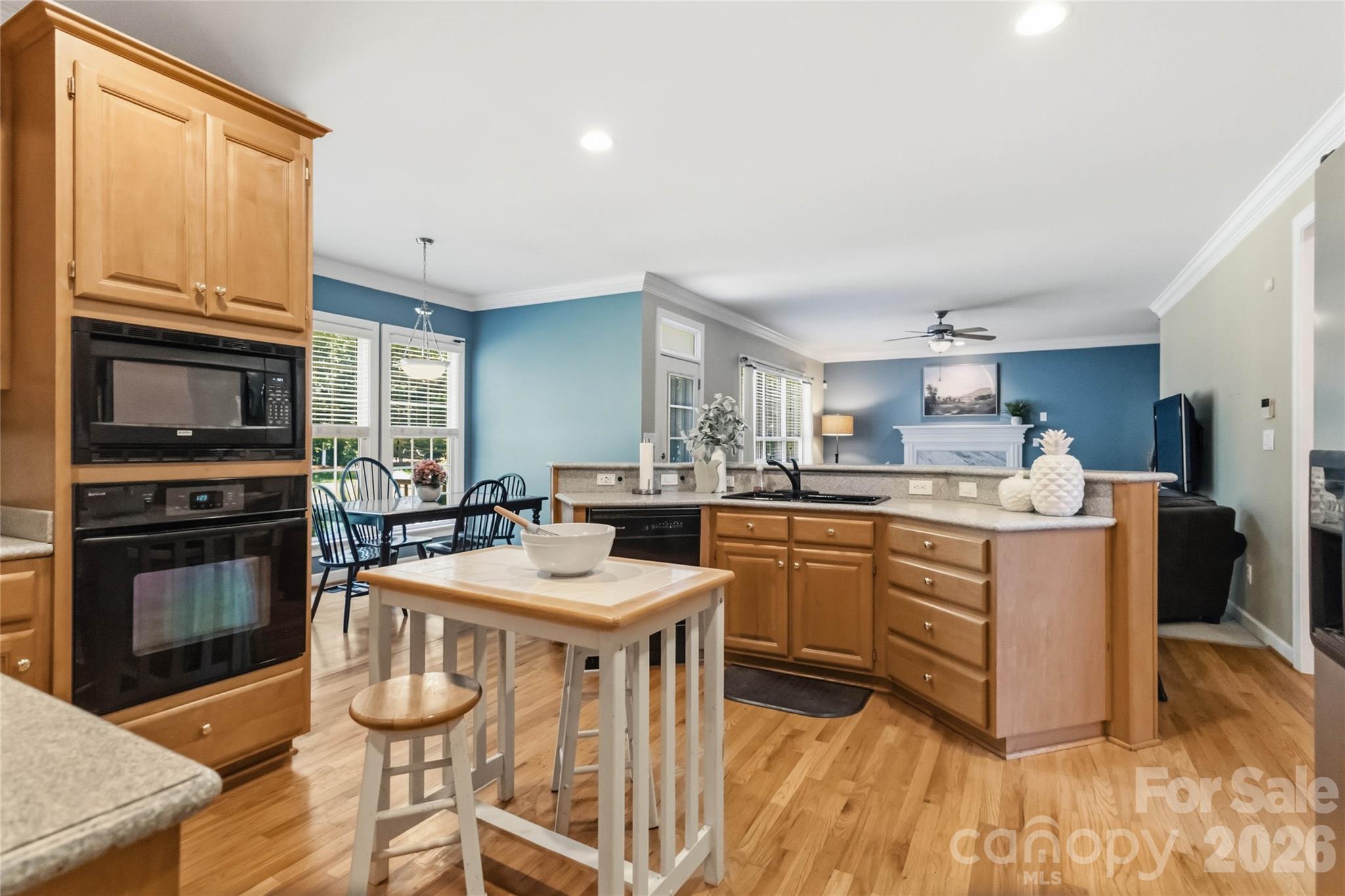 MacAulay - Residential