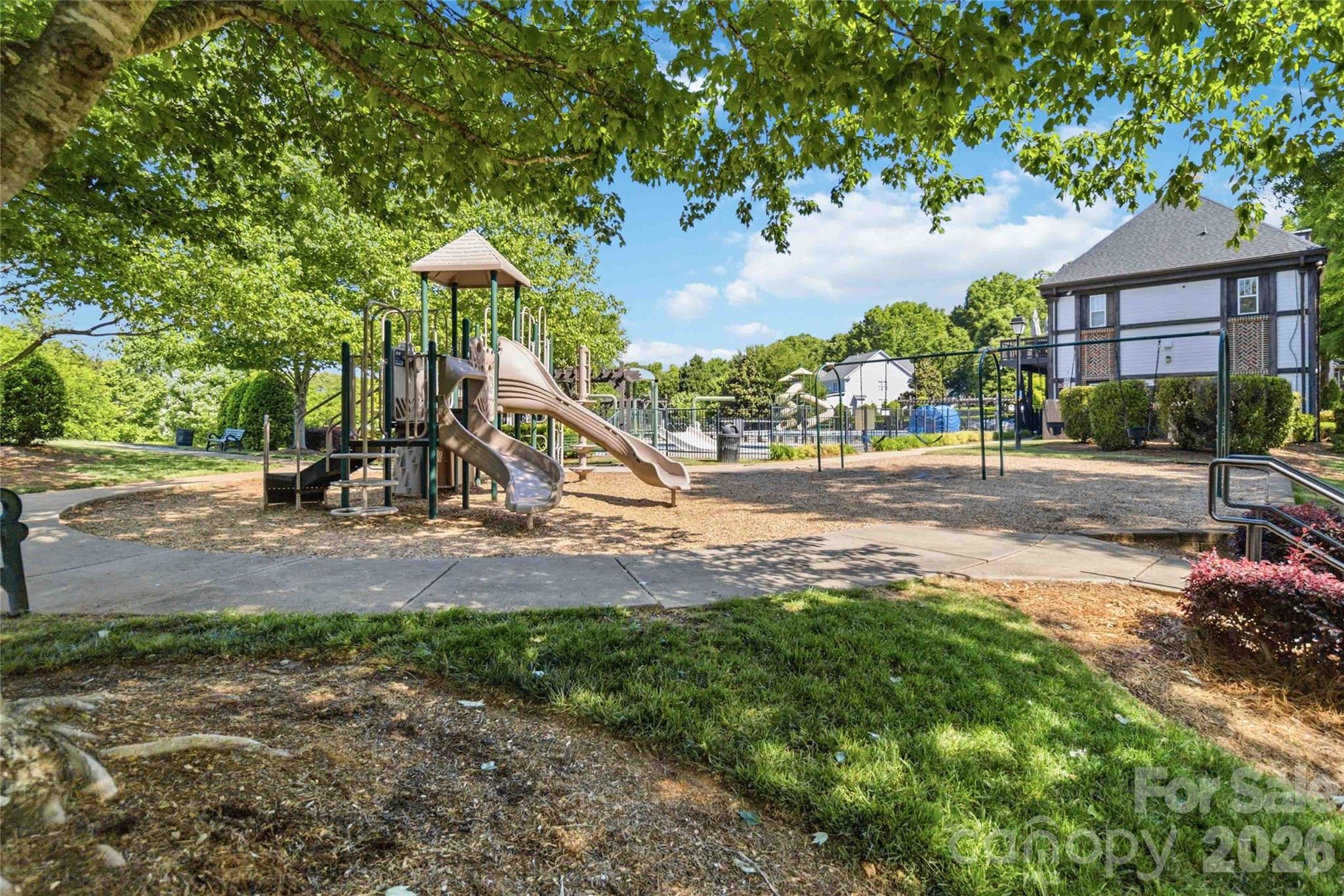 MacAulay - Residential