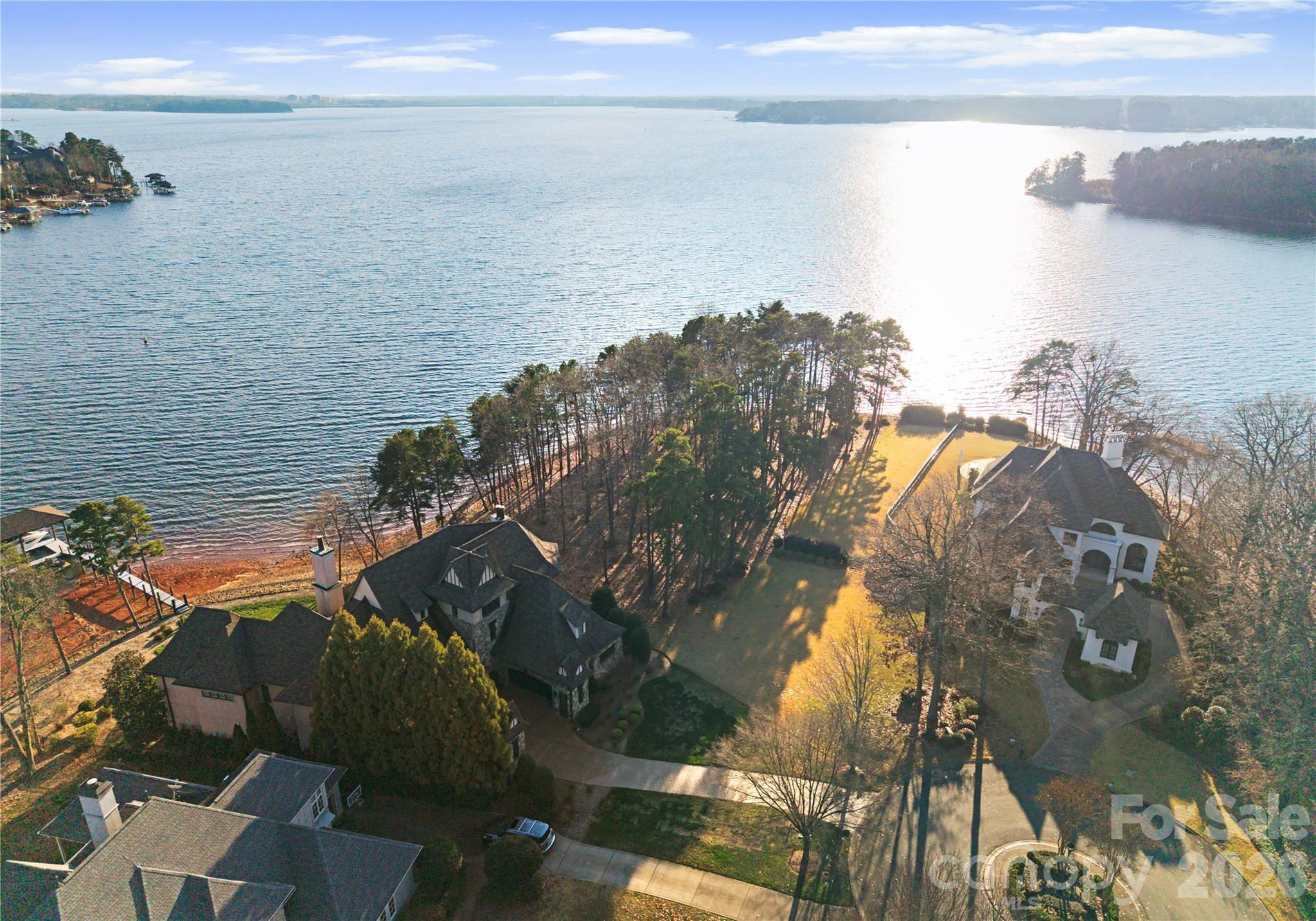 The Peninsula - Land