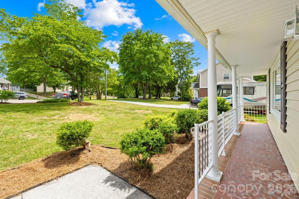 Rolling Hills - Residential