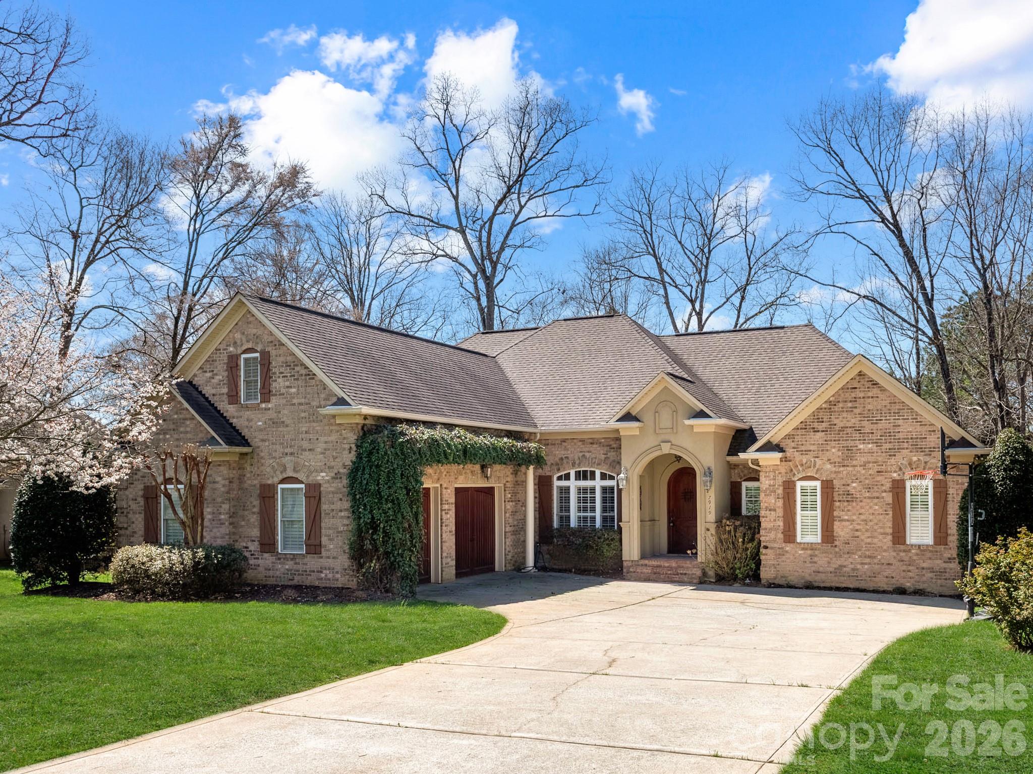Cowans Ford Country Club - Residential
