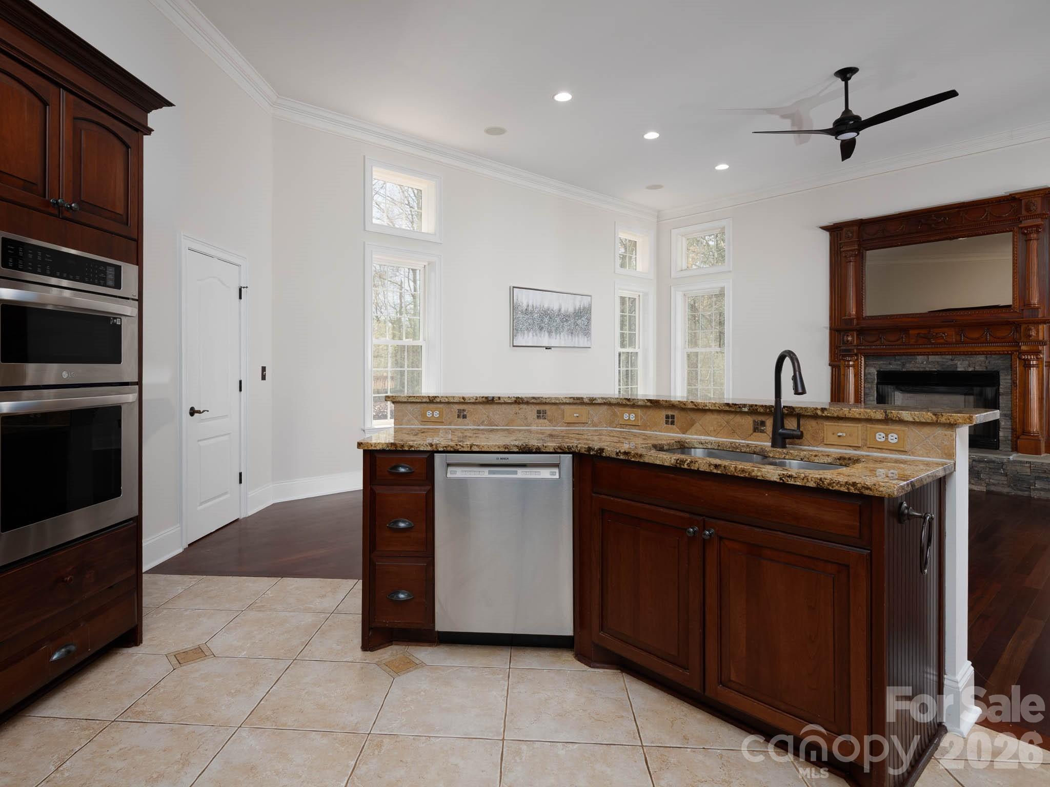 Cowans Ford Country Club - Residential