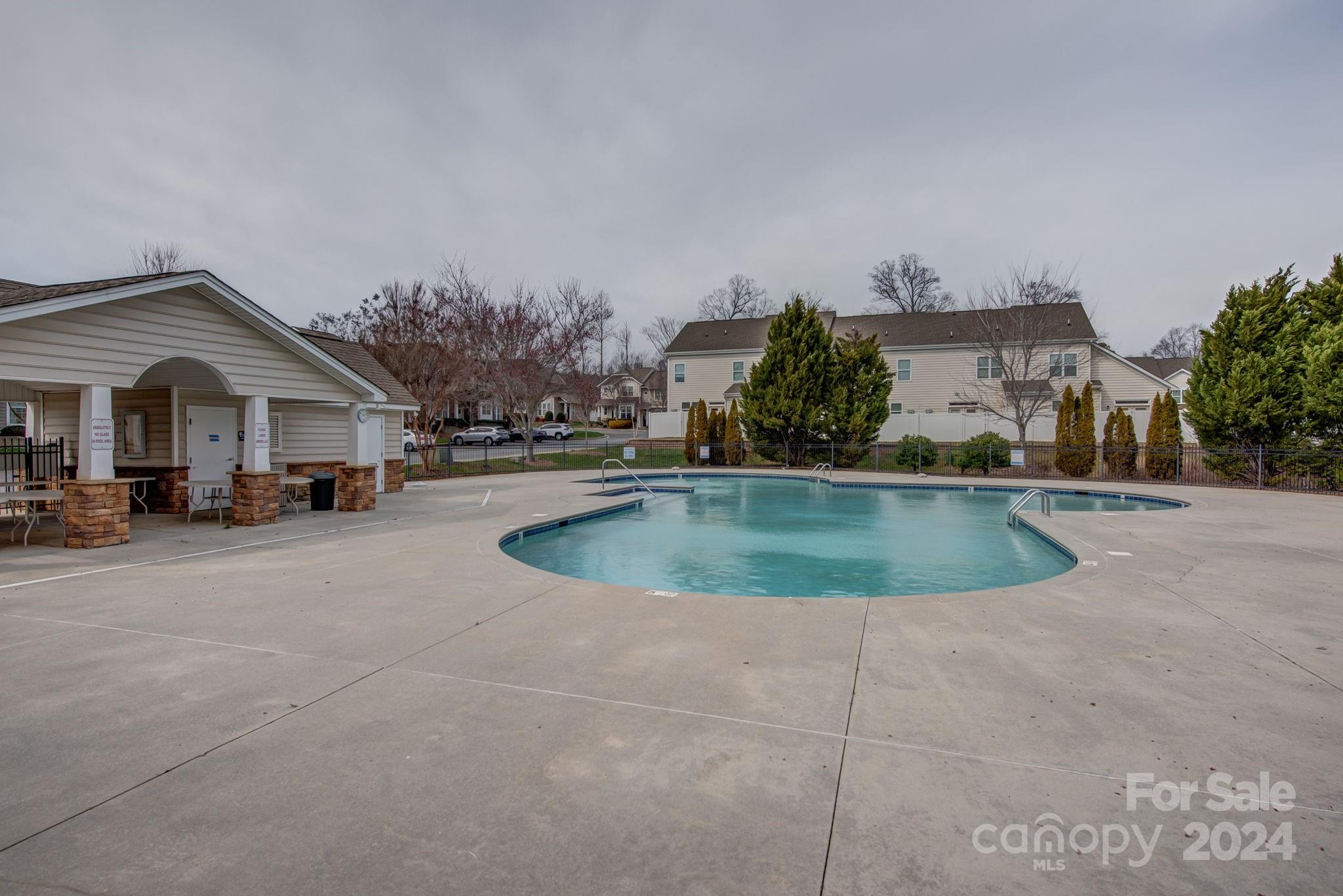 Waters Edge - Residential