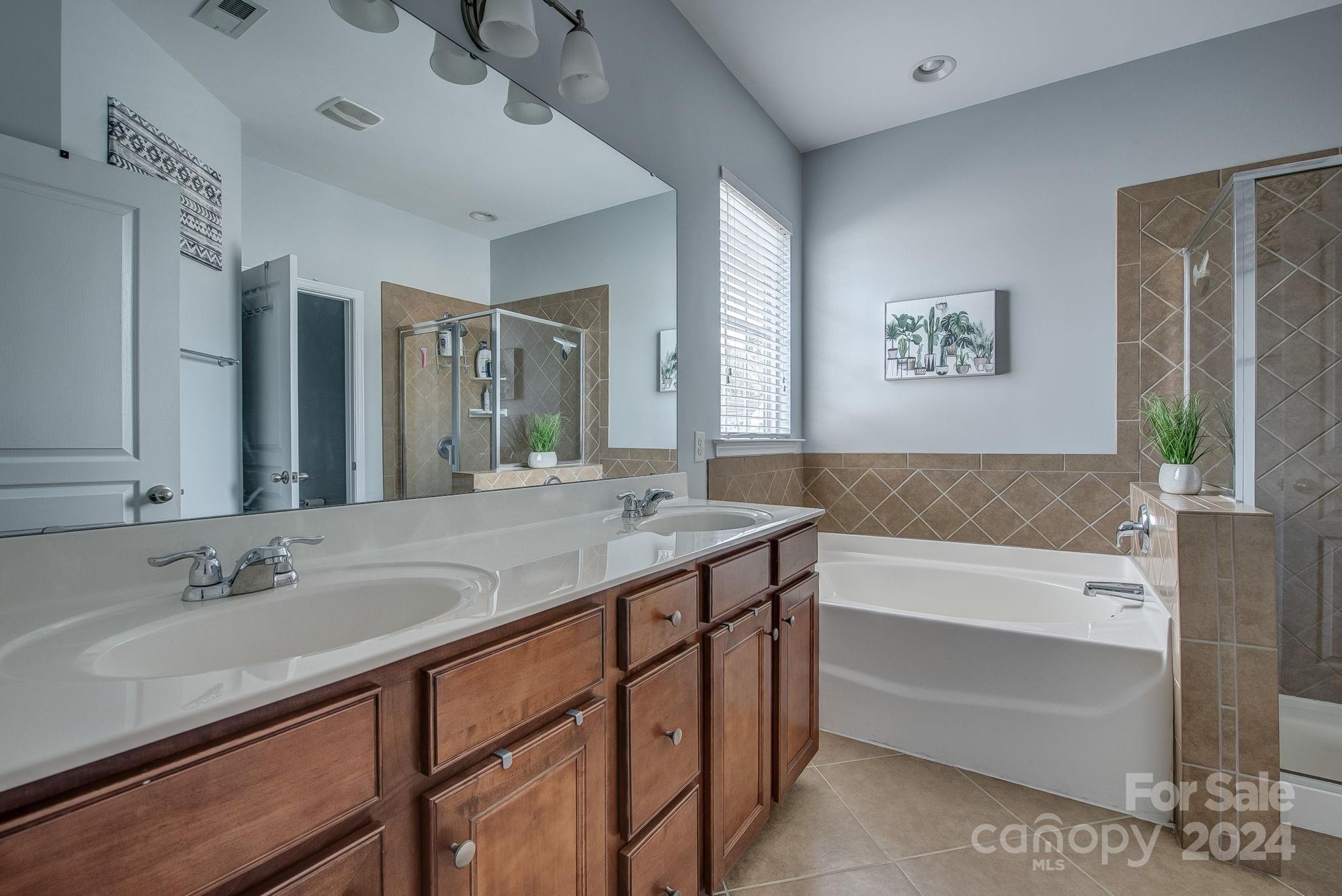 Waters Edge - Residential
