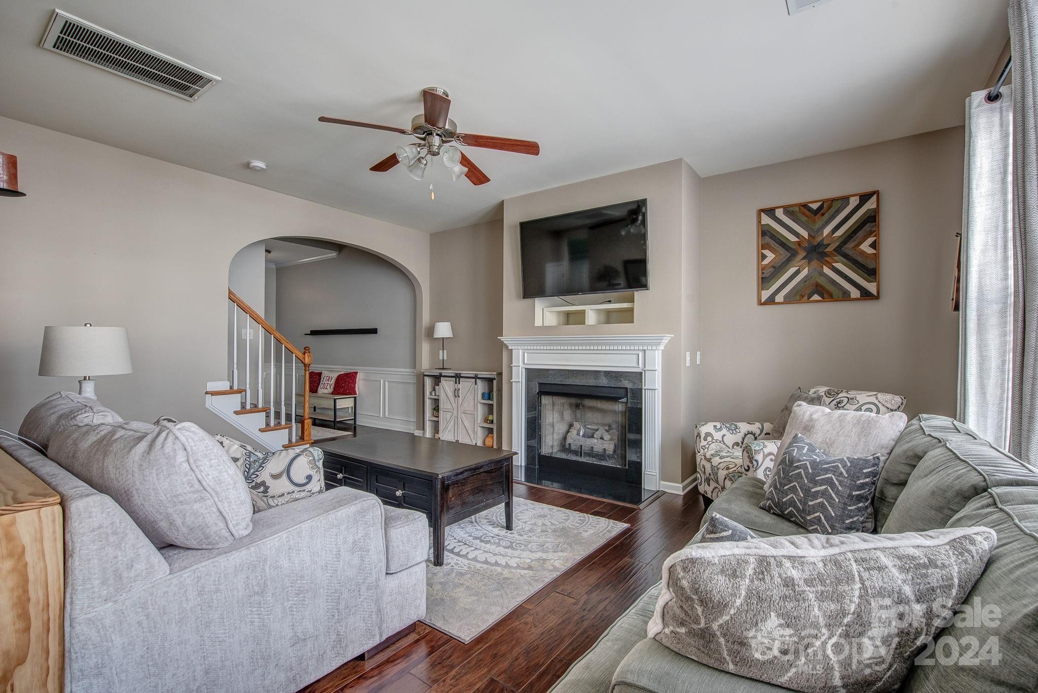 Waters Edge - Residential