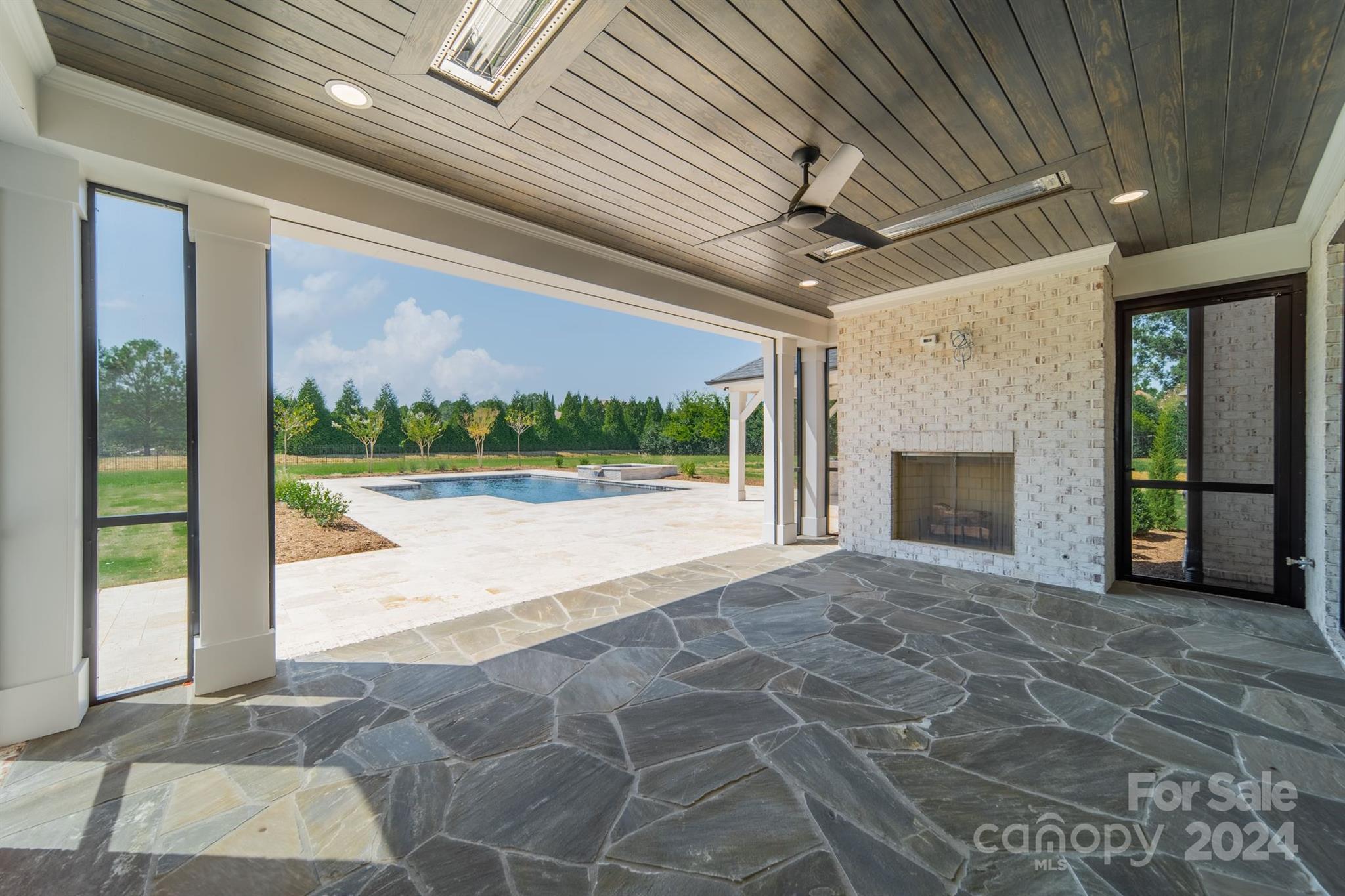 Caroline Acres - Residential