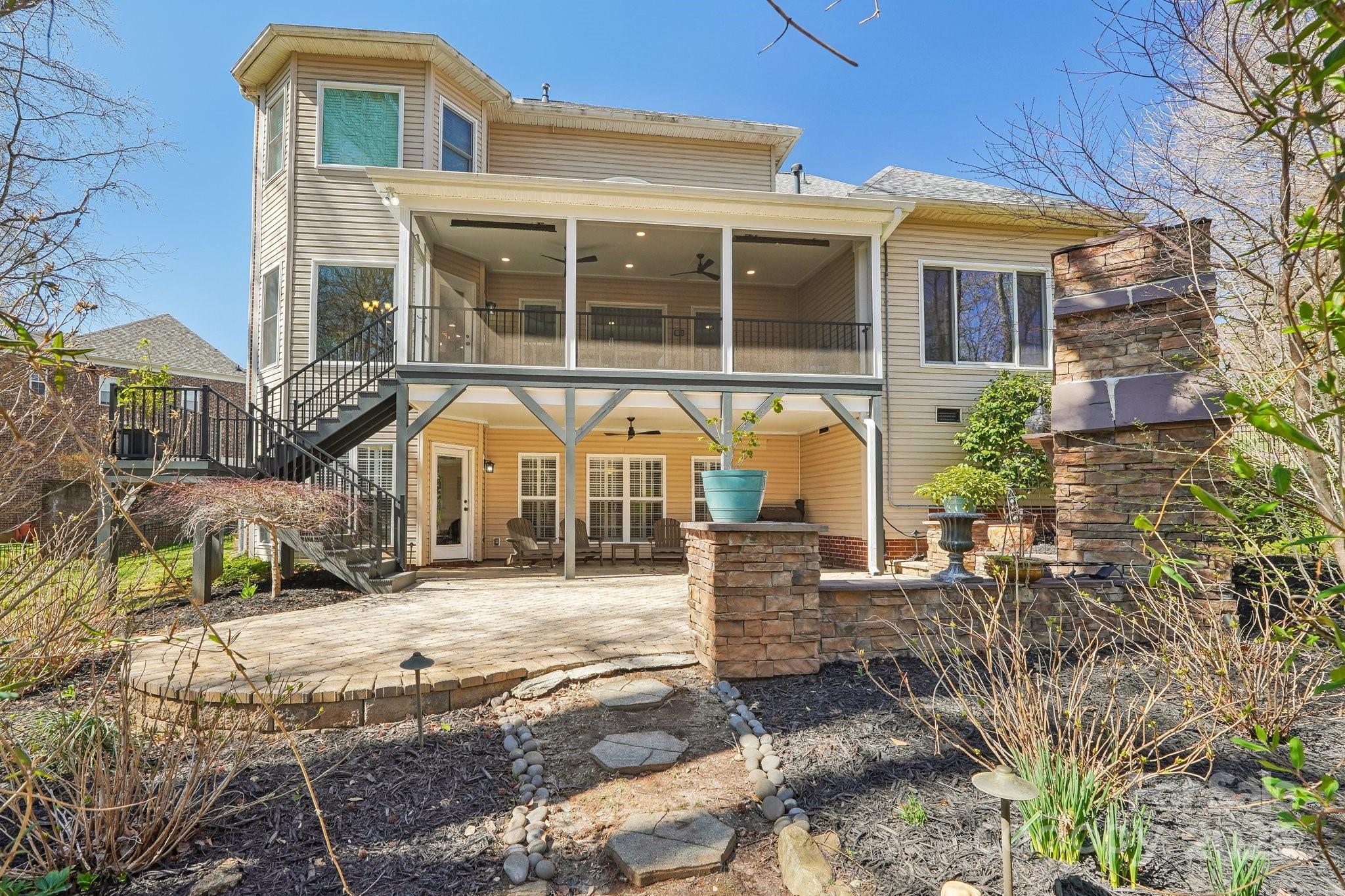 Laurel Park - Residential