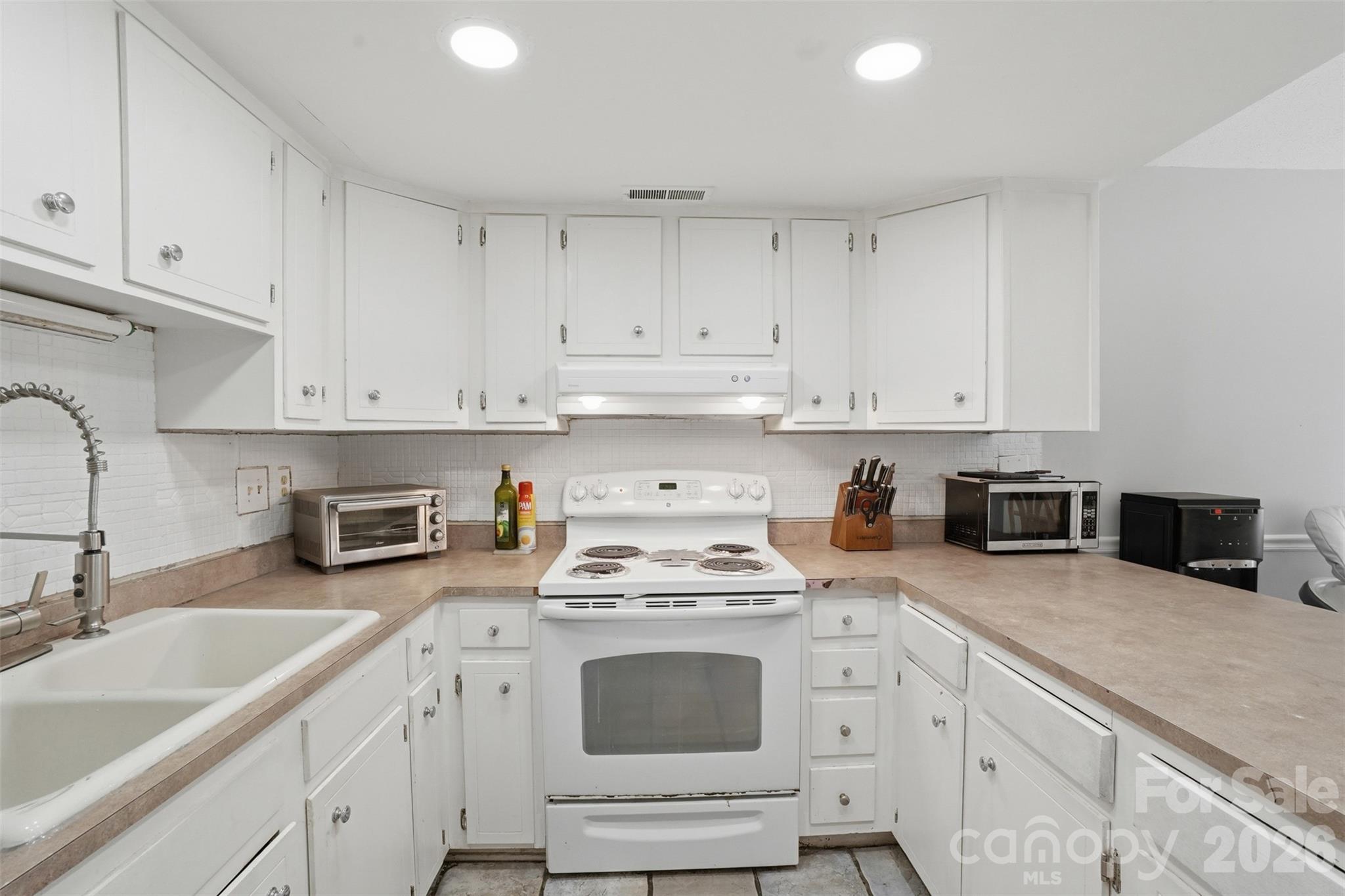 Raintree - Residential